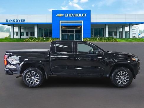 Used 2023 Chevrolet Colorado Z71 w/ Z71 Convenience Package 2 image 4