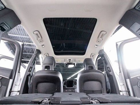 Used 2020 Volvo XC90 T6 Momentum image 41