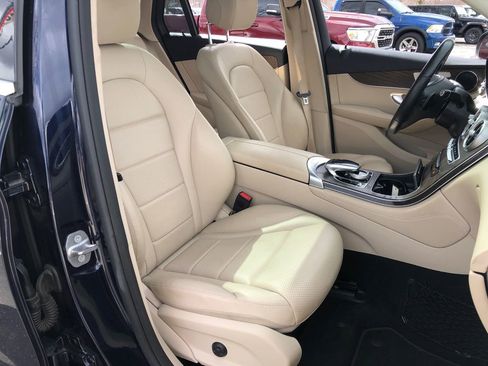 Used 2018 Mercedes-Benz GLC 300 GLC 300 image 25