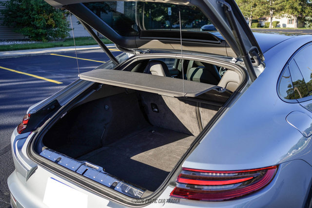 Used 2020 Porsche Panamera RWD image 65