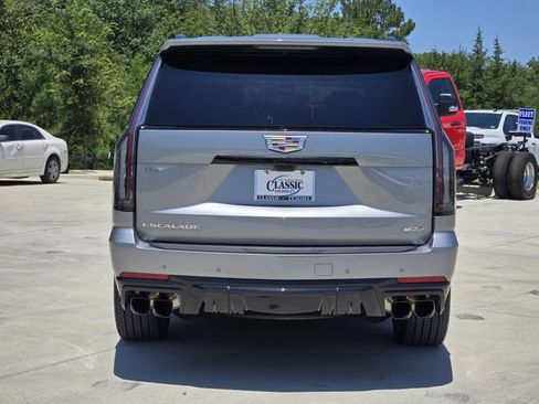 Used 2026 Cadillac Escalade V w/ LPO, Floor Liner Package AWD/4WD image 7