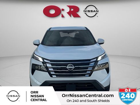 New 2026 Nissan Rogue SV FWD image 2