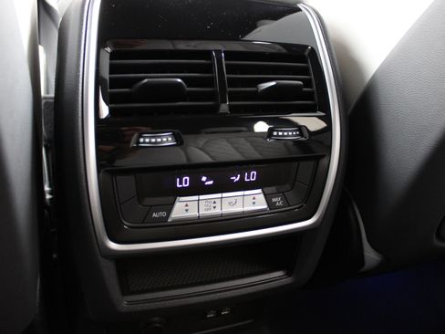 Used 2026 BMW X5 xDrive40i AWD/4WD image 27