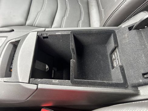 Used 2024 Cadillac XT6 Sport w/ Platinum Package image 43