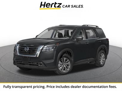 Used 2025 Nissan Pathfinder SV