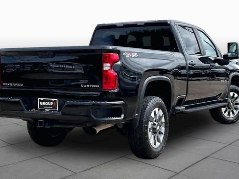 Used 2022 Chevrolet Silverado 2500 Custom w/ Custom Value Package AWD/4WD image 13