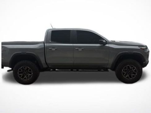 Used 2024 Chevrolet Colorado ZR2 w/ ZR2 Convenience Package III AWD/4WD image 8