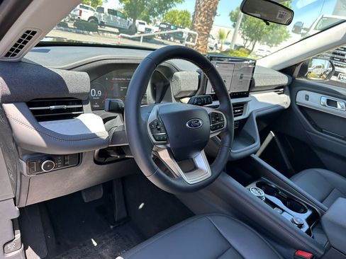 New 2026 Ford Explorer Active w/ Active Comfort Package RWD image 21