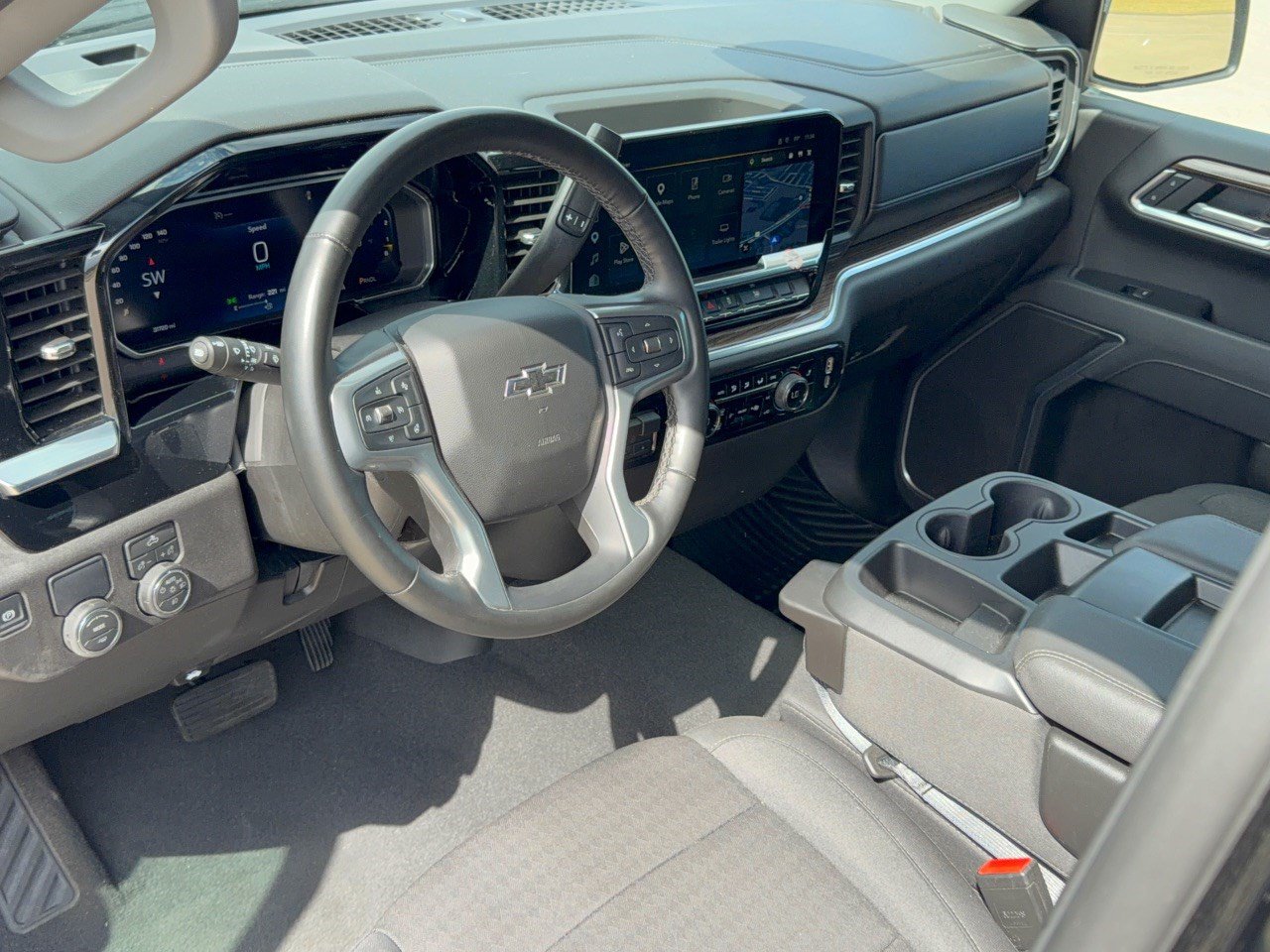Used 2026 Chevrolet Silverado 1500 RST RWD image 4