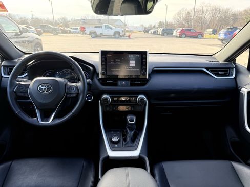 Used 2022 Toyota RAV4 XSE image 15