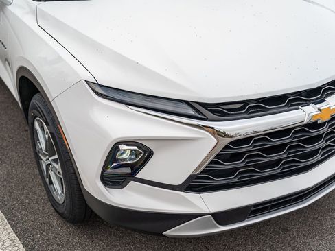 Used 2025 Chevrolet Blazer LT image 10