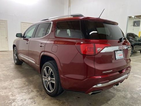 Used 2017 GMC Acadia Denali w/ Technology Package image 4