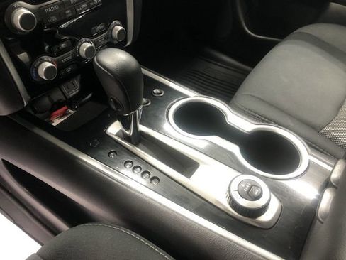 Used 2020 Nissan Pathfinder SV image 24