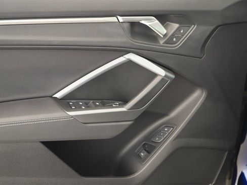 New 2025 Audi Q3 2.0T Premium image 23