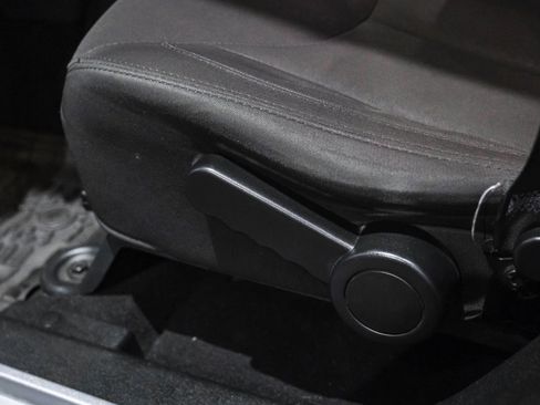 Used 2018 Jeep Wrangler Unlimited Sport S AWD/4WD image 28