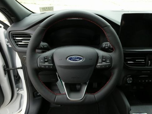 New 2025 Ford Escape ST-Line Elite w/ Tech Pack #2 image 4