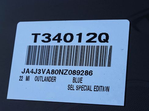 Used 2022 Mitsubishi Outlander SEL image 28