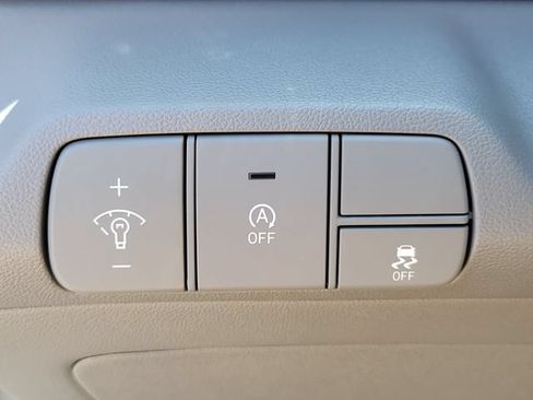 New 2026 Hyundai Elantra SE FWD image 17