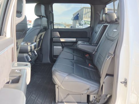 Certified 2025 Ford F150 Platinum w/ FX4 Off-Road Package image 29