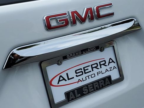 Used 2024 GMC Terrain SLE w/ Driver Convenience Package AWD/4WD image 8