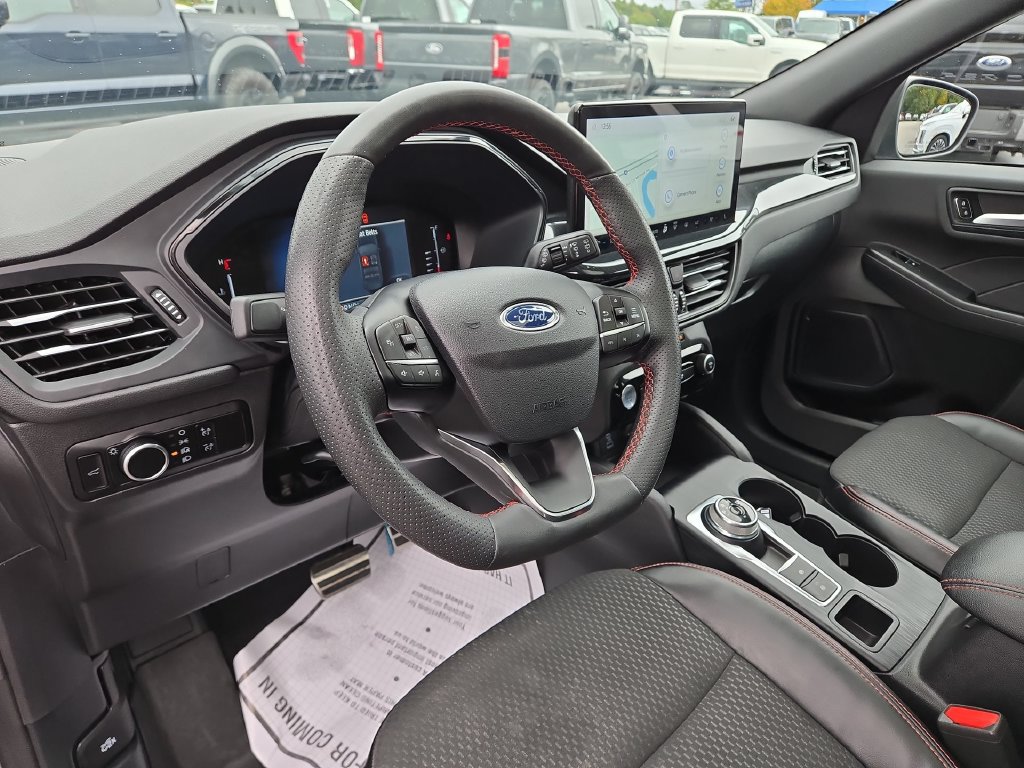 Certified 2023 Ford Escape ST-Line AWD/4WD image 7