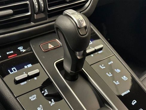 New 2025 Porsche Macan image 36