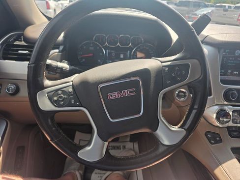 Used 2018 GMC Yukon XL SLT w/ HD Trailering Package RWD image 14