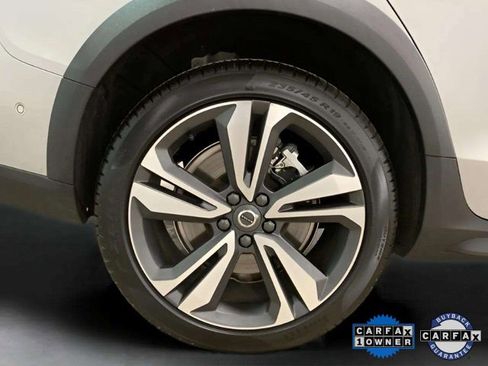 Used 2025 Volvo V60 B5 Cross Country Plus image 30