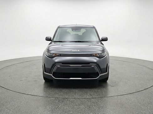 Used 2025 Kia Soul LX w/ LX Technology Package image 2