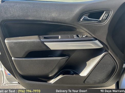 Used 2017 Chevrolet Colorado LT w/ LT Convenience Package image 19