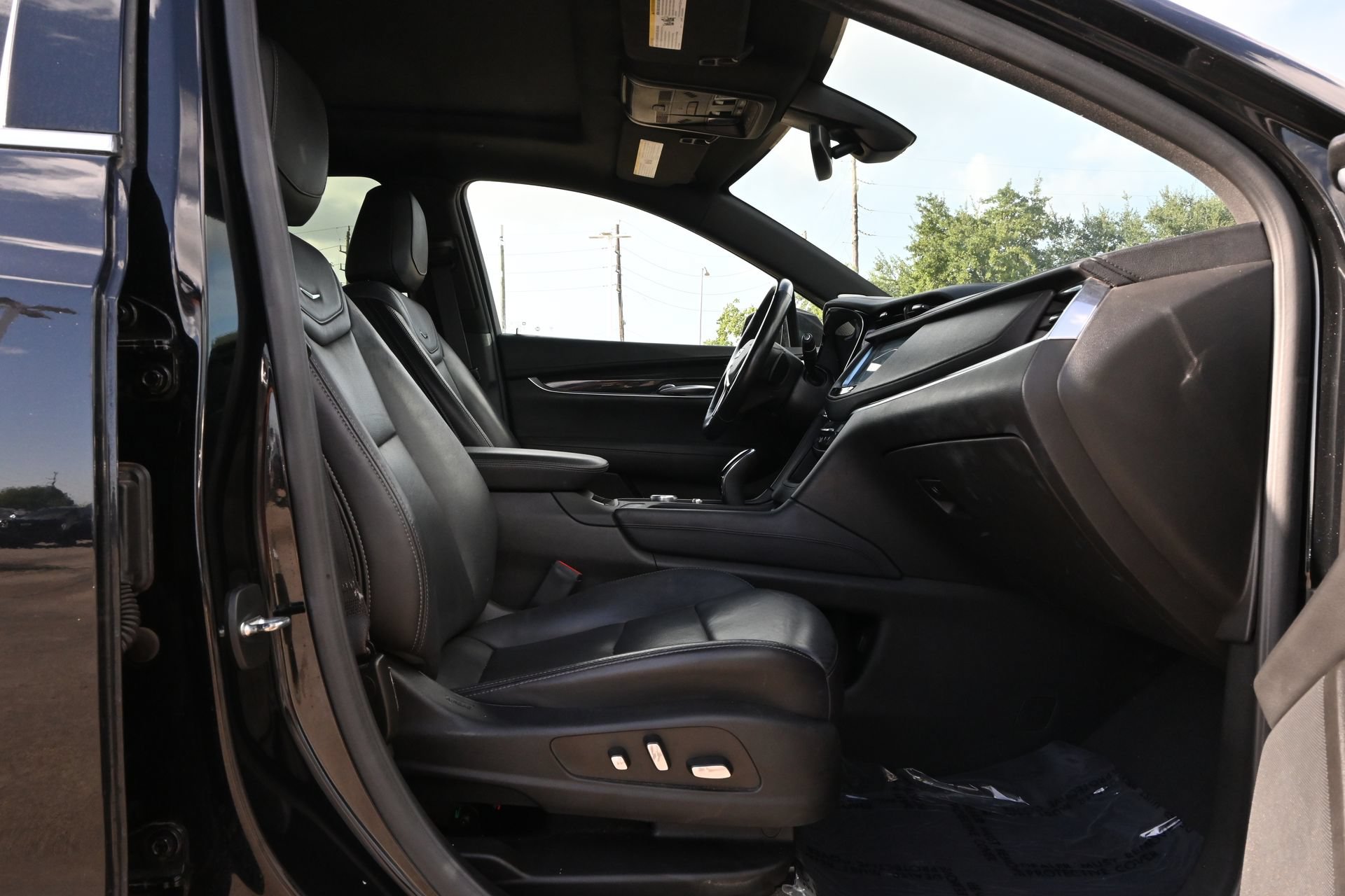 Used 2023 Cadillac XT5 Premium Luxury FWD image 26