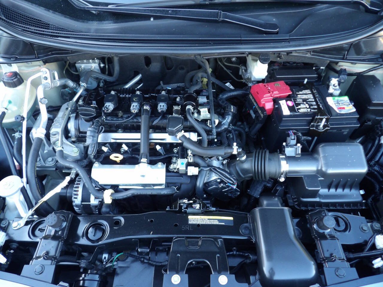 Used 2020 Nissan Versa SV FWD image 13