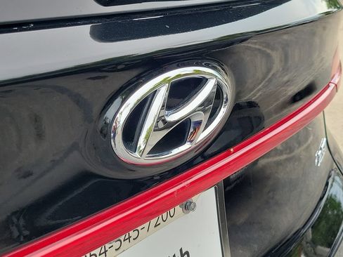 Used 2022 Hyundai Santa Fe Limited FWD image 8