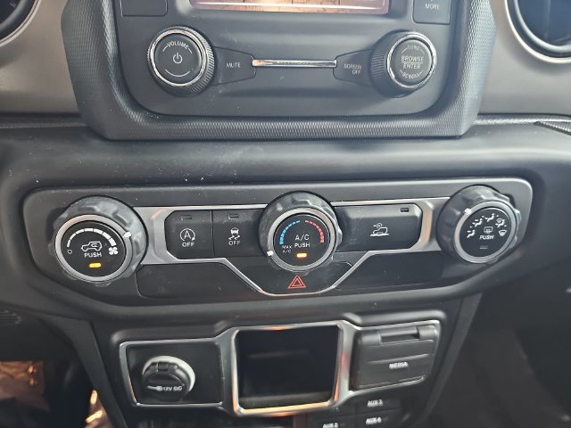 Used 2021 Jeep Wrangler Unlimited Sport AWD/4WD image 24