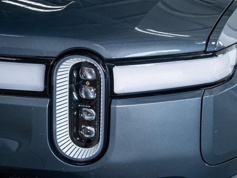 Used 2022 Rivian R1T Launch Edition image 14