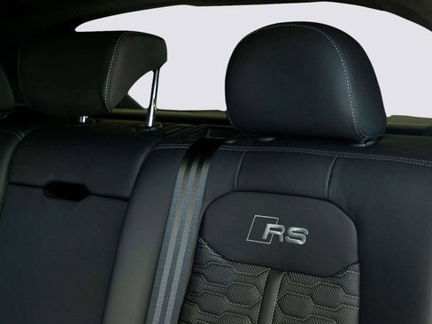 Used 2025 Audi RS Q8 performance image 26