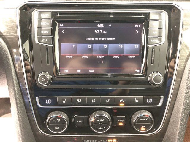 Used 2018 Volkswagen Passat 3.6 SEL Premium FWD image 20