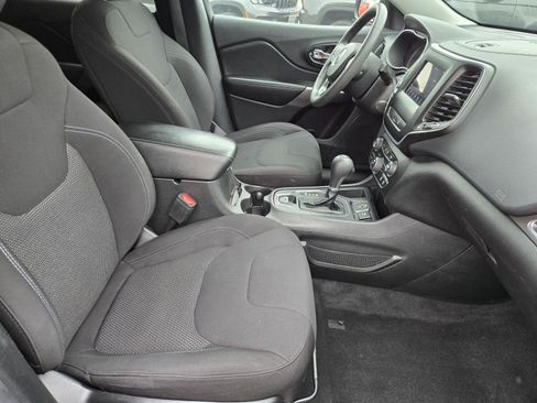 Certified 2021 Jeep Cherokee Latitude FWD image 29