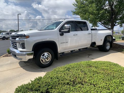 Used 2021 Chevrolet Silverado 3500 LTZ w/ LTZ Plus Package AWD/4WD image 5