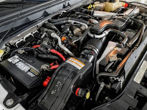 Used 2012 Ford F550 2WD Regular Cab Super Duty w/ Payload Upgrade Pkg image 37