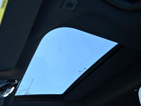 New 2026 BMW 530i xDrive w/ M Sport Package image 22