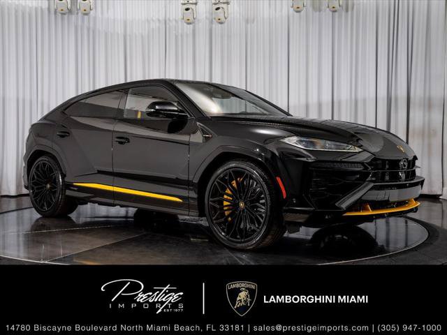 Used 2025 Lamborghini Urus SE AWD/4WD image 1