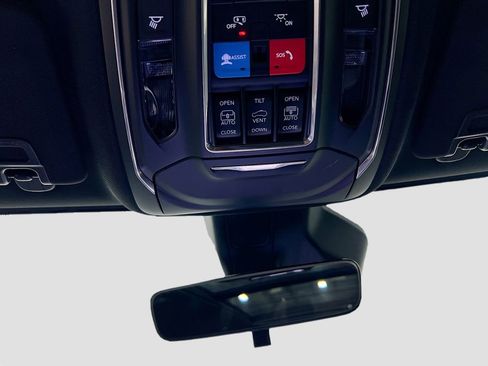 New 2025 Jeep Grand Cherokee L Limited w/ Black Appearance Package image 25