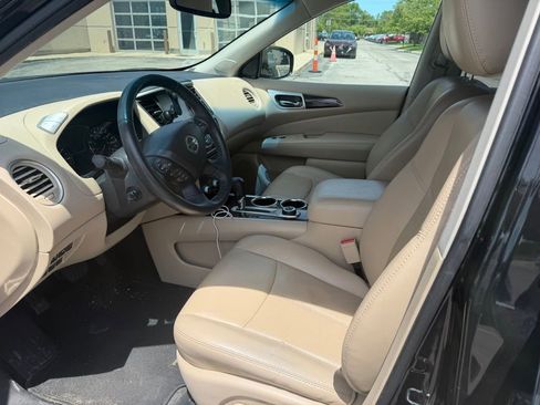 Used 2016 Nissan Pathfinder Platinum AWD/4WD image 6