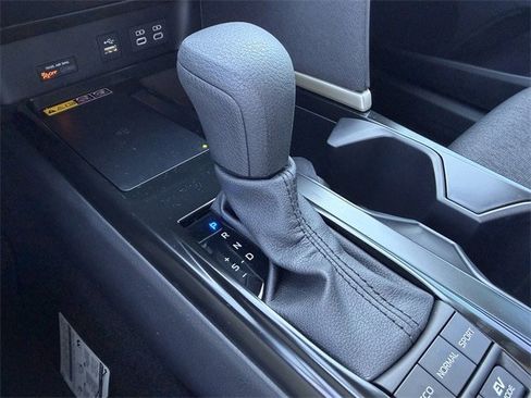 Used 2026 Toyota Camry LE image 18