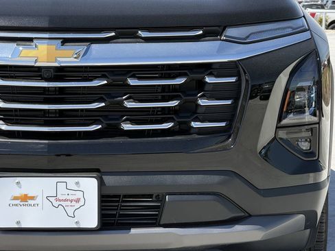 New 2026 Chevrolet Equinox LT w/ Safety and Technology Package FWD image 8