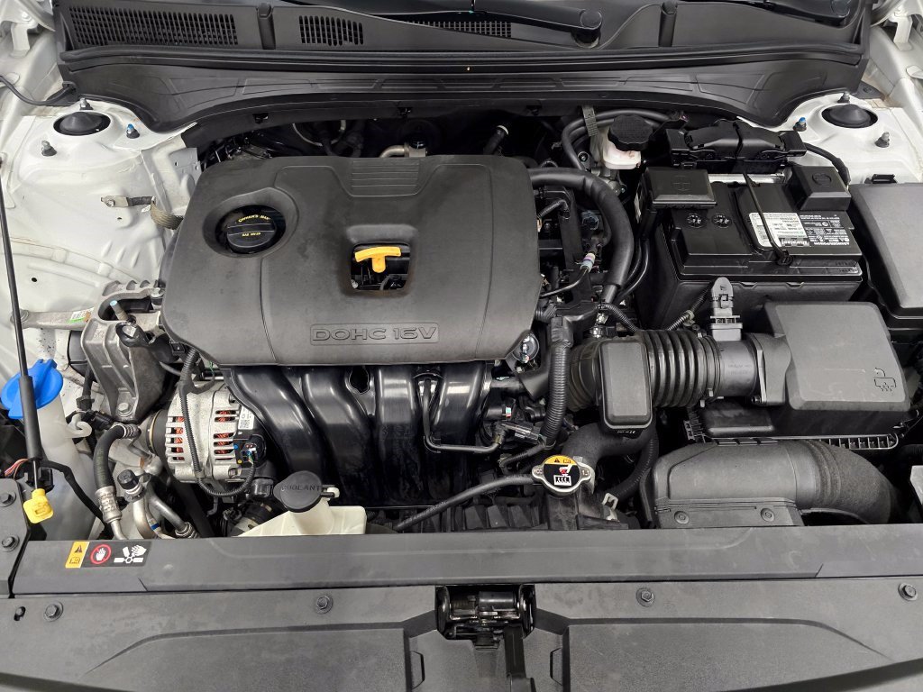 Used 2024 Kia Forte GT-Line w/ GT-Line Premium Package FWD image 12