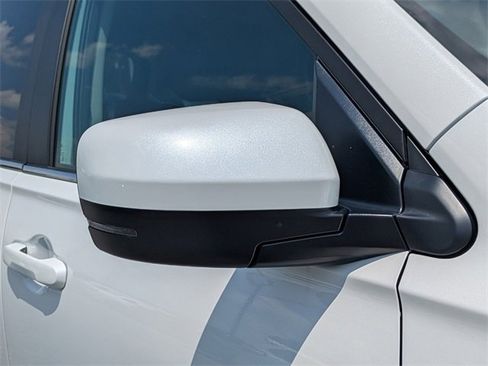 New 2025 Honda Pilot EX-L image 10