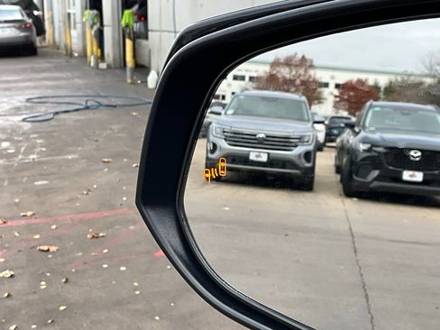 Used 2025 Toyota RAV4 XLE image 20