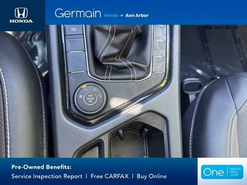 Used 2023 Volkswagen Taos SEL AWD/4WD image 33